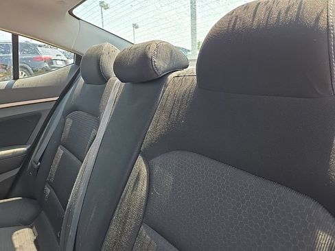 Used 2017 Hyundai Elantra Value Edition w/ Cargo Package FWD image 32