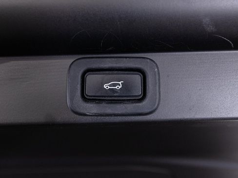 Used 2023 Land Rover Range Rover SE image 31