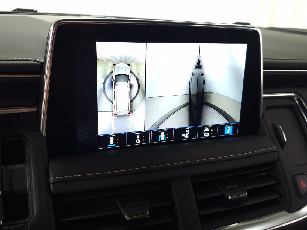 Used 2023 GMC Yukon XL SLT w/ SLT Luxury Package AWD/4WD image 32
