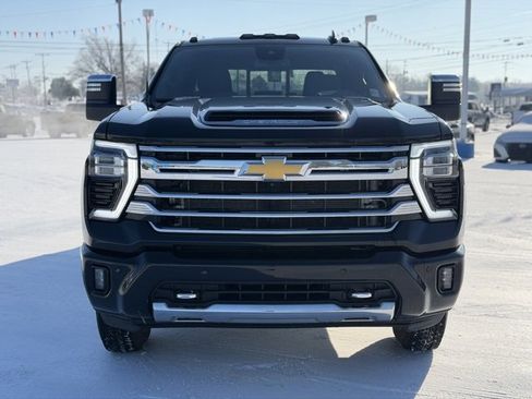 Used 2024 Chevrolet Silverado 3500 High Country image 4