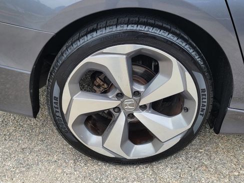 Used 2018 Honda Accord Sport image 34