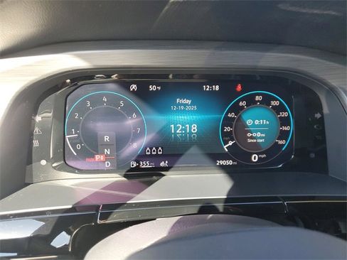 Certified 2024 Volkswagen Atlas Cross Sport SE w/ Black Wheel Package image 24