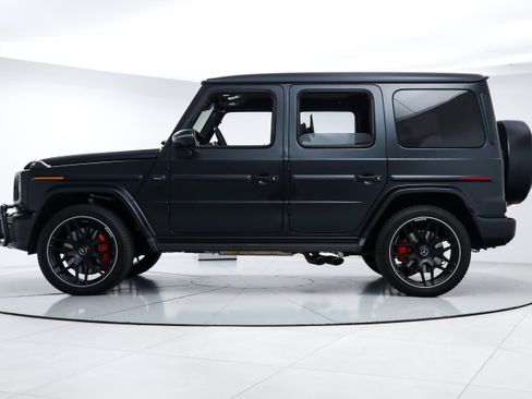 Used 2025 Mercedes-Benz G 63 AMG 4MATIC image 2