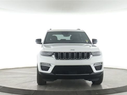 Used 2024 Jeep Grand Cherokee Limited 4xe AWD/4WD image 12