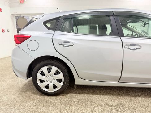 Used 2018 Subaru Impreza 2.0i AWD/4WD image 9
