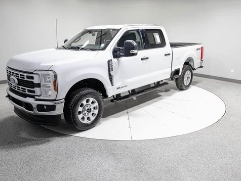 Used 2024 Ford F250 XLT image 32