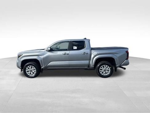 New 2026 Toyota Tacoma SR5 image 2