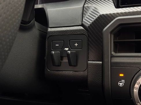 Used 2025 Toyota Tacoma TRD Pro image 28