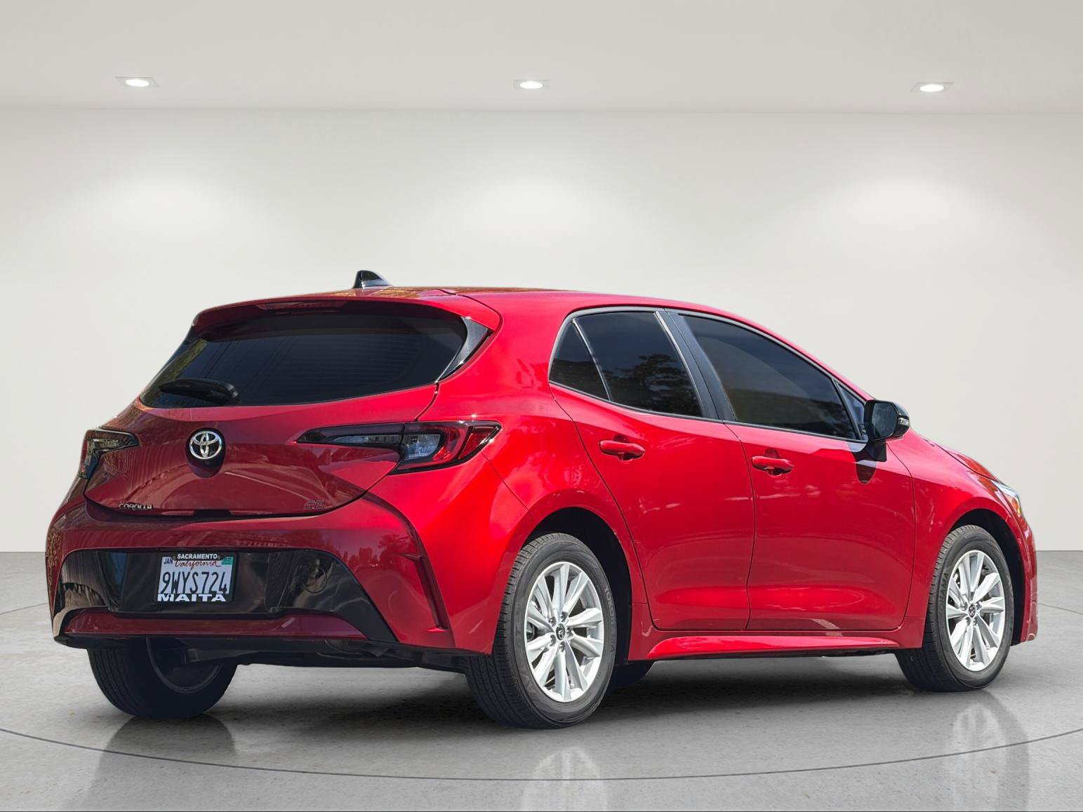 Used 2026 Toyota Corolla SE FWD image 5