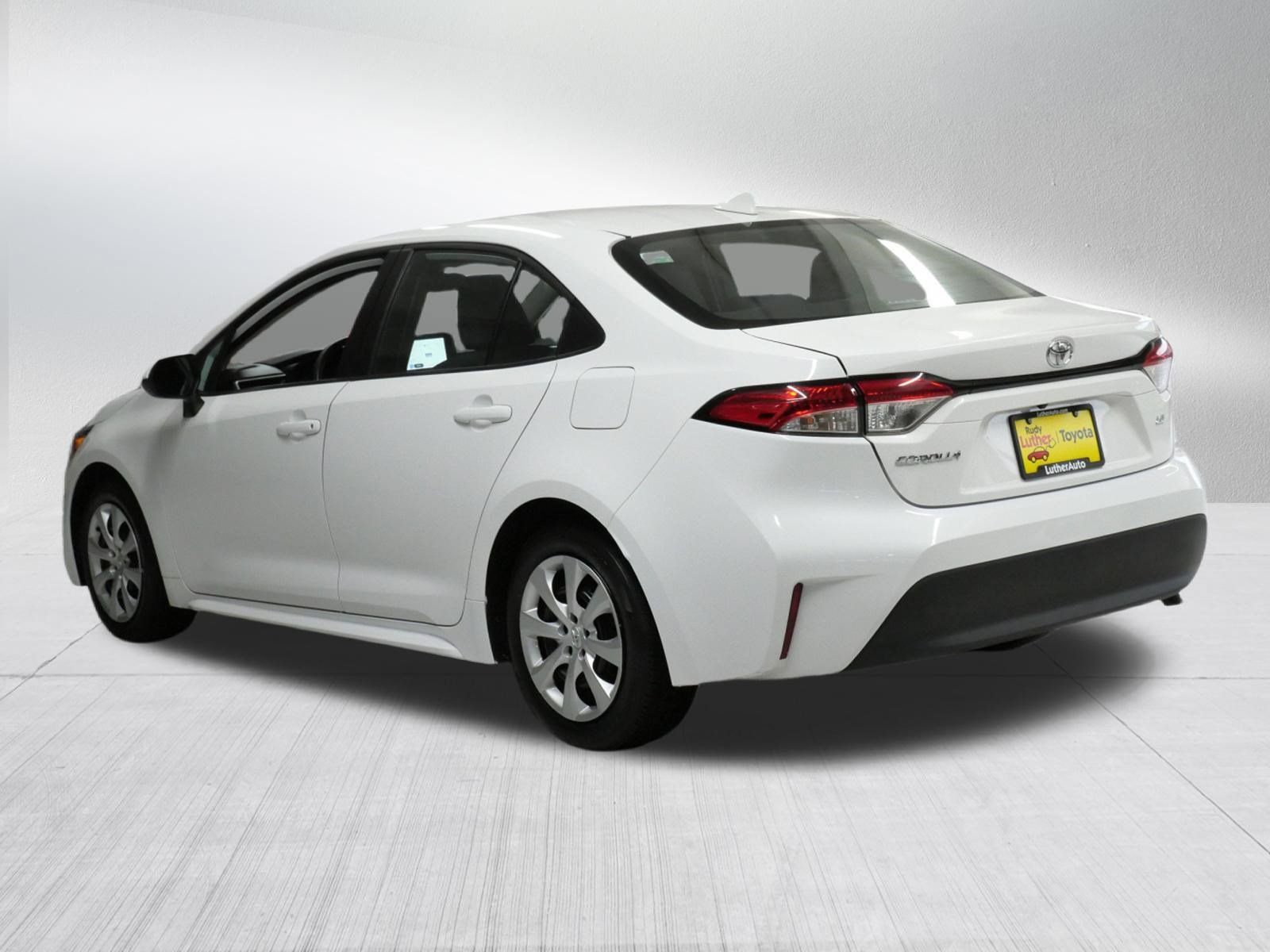 Certified 2025 Toyota Corolla LE FWD image 6