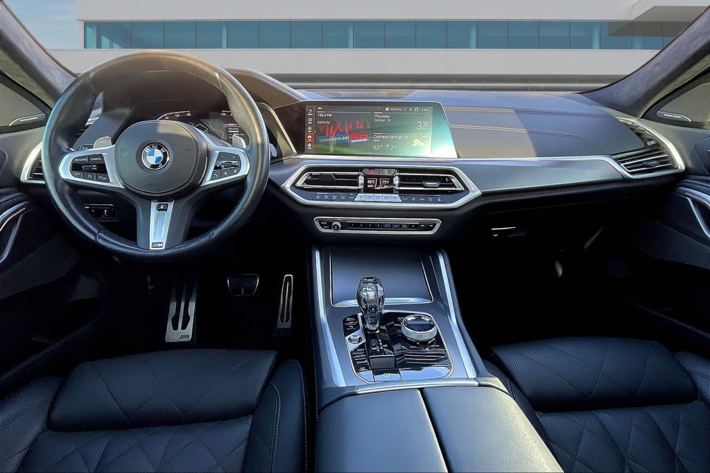Used 2023 BMW X6 xDrive40i w/ M Sport Package AWD/4WD image 7