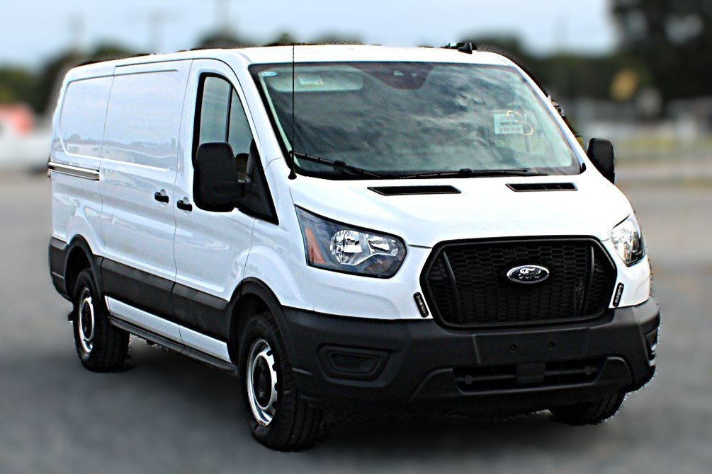 Used 2024 Ford Transit 150 Low Roof RWD image 3
