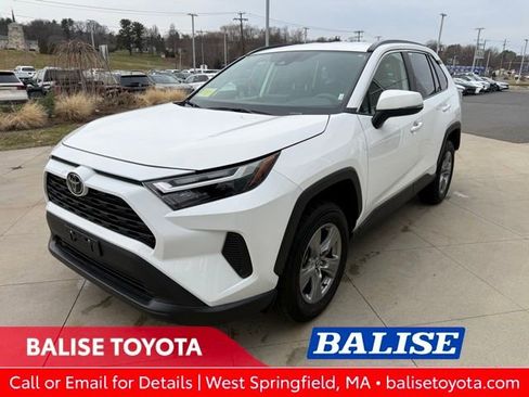 Used 2025 Toyota RAV4 XLE image 1