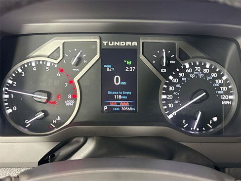 Used 2022 Toyota Tundra SR5 w/ SR5 Premium Package RWD image 20