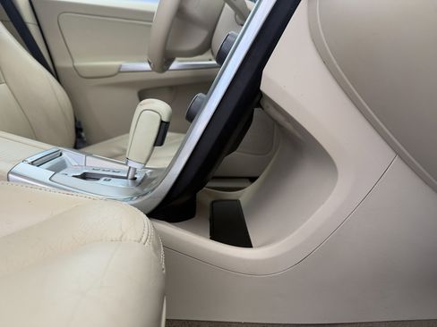 Used 2012 Volvo XC60 T6 image 37