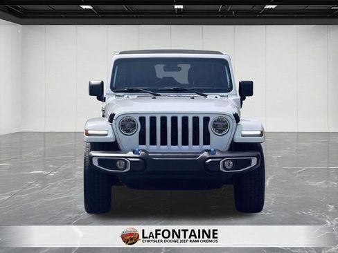 Used 2022 Jeep Wrangler Unlimited Sahara w/ Cold Weather Group AWD/4WD image 2