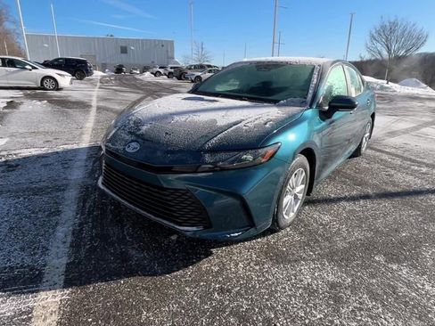 New 2026 Toyota Camry LE image 1