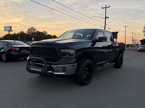 Used 2018 RAM 1500 Big Horn AWD/4WD image 3