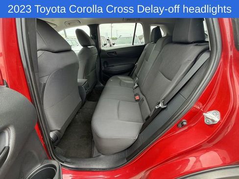 Used 2023 Toyota Corolla Cross LE AWD/4WD image 22