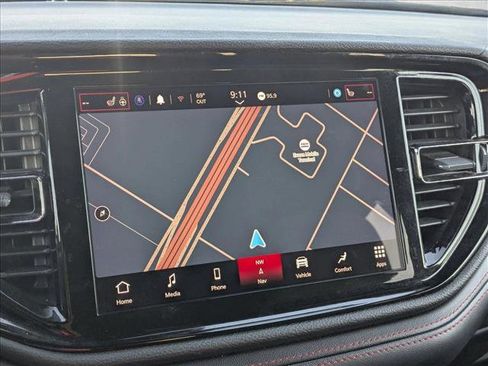 Used 2023 Dodge Durango GT image 13