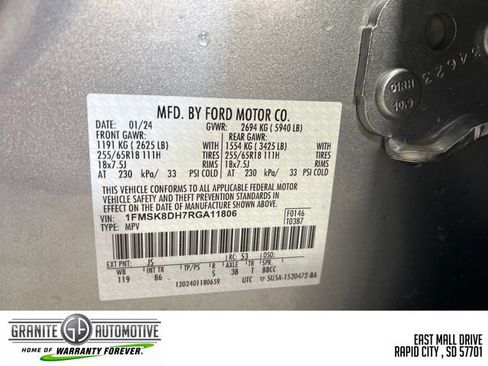 Used 2024 Ford Explorer XLT AWD/4WD image 25