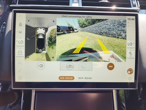 Used 2026 Land Rover Range Rover Velar Dynamic SE image 22