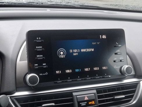 Used 2018 Honda Accord LX image 29