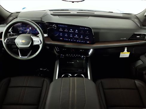 New 2026 Chevrolet Suburban High Country image 11