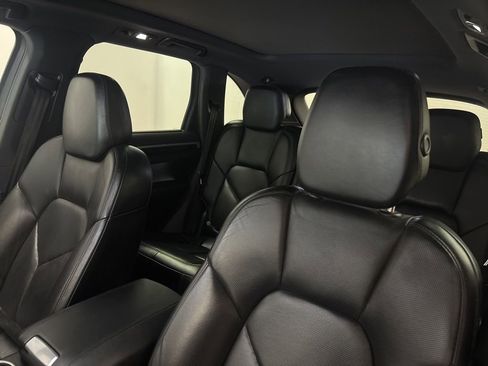 Used 2015 Porsche Cayenne S AWD/4WD image 17