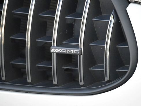 Used 2025 Mercedes-Benz GLC 43 AMG 4MATIC image 3