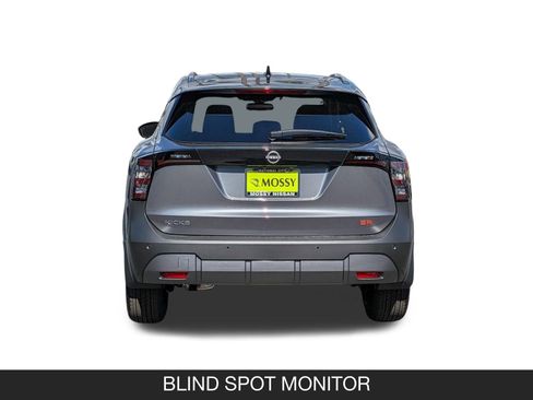New 2026 Nissan Kicks SR image 9