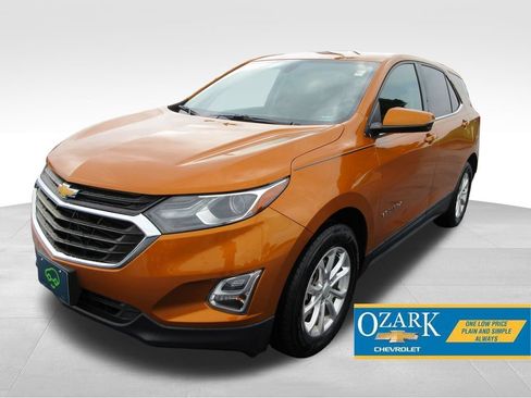 Certified 2018 Chevrolet Equinox LT FWD image 1