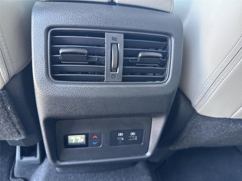 Used 2023 Nissan Rogue SL w/ SL Premium Package FWD image 32