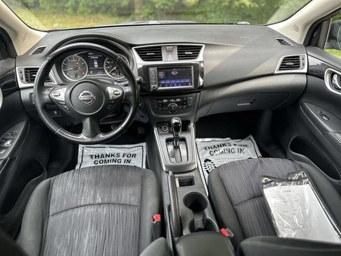 Used 2019 Nissan Sentra SV w/ Special Edition Package image 10