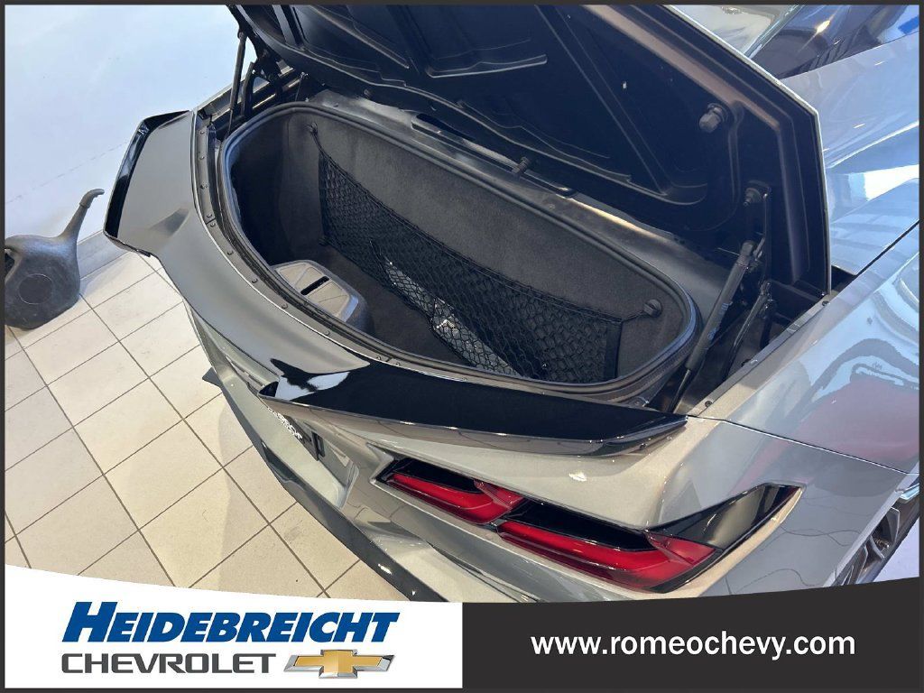 Used 2023 Chevrolet Corvette Z06 w/ Stealth Interior Trim Package RWD image 15