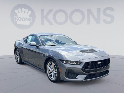 Used 2024 Ford Mustang GT Premium image 18