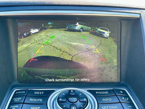 Used 2015 INFINITI Q60 Convertible w/ Premium Package image 22