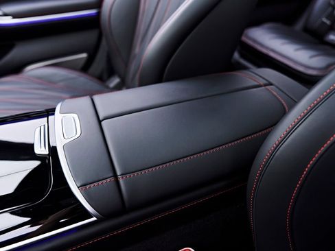 Used 2024 Mercedes-Benz S 63 AMG S w/ Rear Seat Package image 85