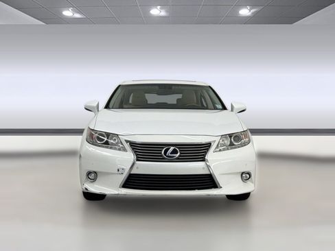 Used 2015 Lexus ES 300h w/ Navigation System Package FWD image 6