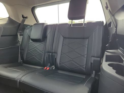 Used 2024 Volkswagen Atlas SE FWD image 26