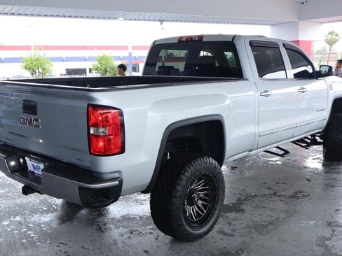 Used 2015 GMC Sierra 1500 SLT w/ SLT Crew Cab Value Package AWD/4WD image 5