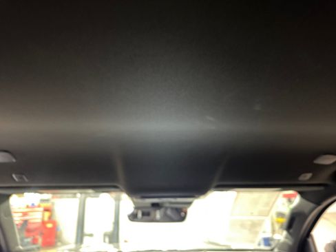 Certified 2025 Toyota Tacoma SR5 AWD/4WD image 33