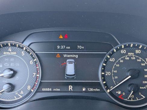 Certified 2024 Nissan Armada SV image 29