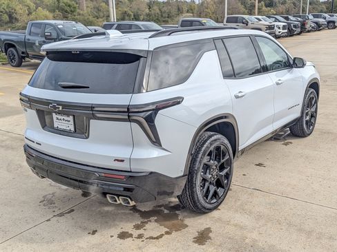 New 2026 Chevrolet Traverse RS w/ LPO, Floor Liner Package image 7
