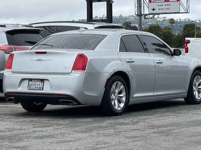 Used 2019 Chrysler 300 Touring