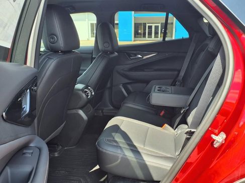 New 2025 Chevrolet Blazer EV LT image 12