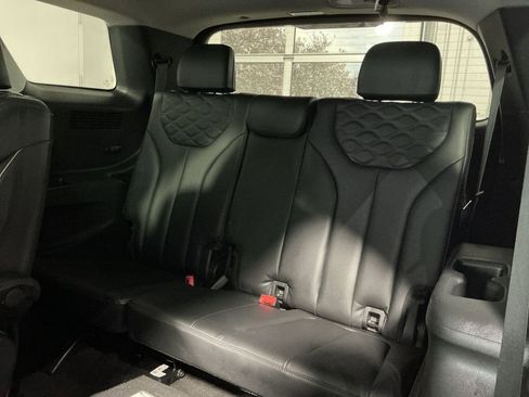 Used 2022 Hyundai Palisade Limited image 26