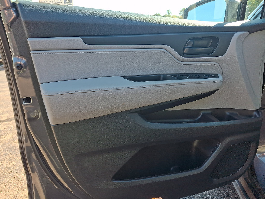 Used 2019 Honda Odyssey EX image 14