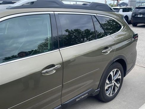 Used 2021 Subaru Outback Touring AWD/4WD image 3