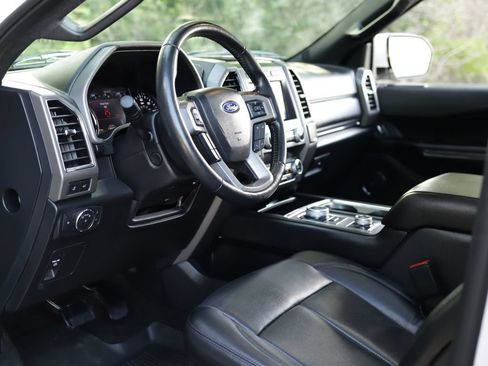 Used 2021 Ford Expedition Max XLT AWD/4WD image 9